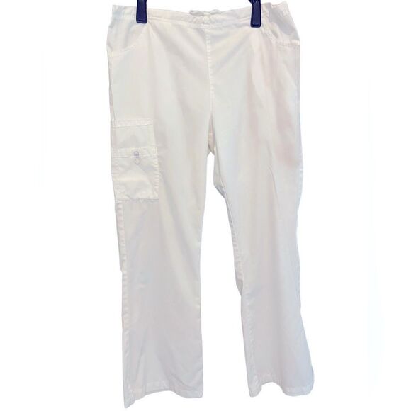 WonderWink Origins Women's White Drawstring
Flare Leg Scrub Pants-5026, size L - Picture 2 of 6